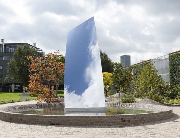 <strong>Anish Kapoor, 네덜란드 틸부르흐의 Museum De Pont에 작품 기증</strong>