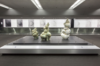 Koo Bohnchang, Yeesookyung : Dual Natures in Ceramics San Francisco International Airport’s Terminal 구본창, 이수경 샌프란시스코 국제공항 작품 설치, SFO 및 아시아 아트 뮤지움과 협업